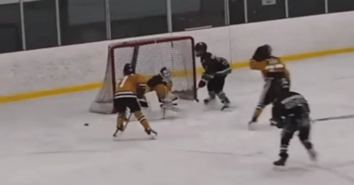 Massachusetts Hockey vai decidir futuro de atleta suspenso após agressão no gelo
