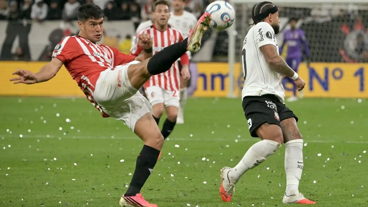 Estudiantes elimina o Corinthians e vai à semifinal da Libertadores