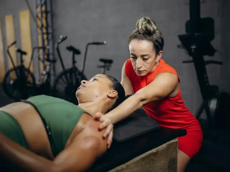 Revisões apontam limites da massagem esportiva na recuperação