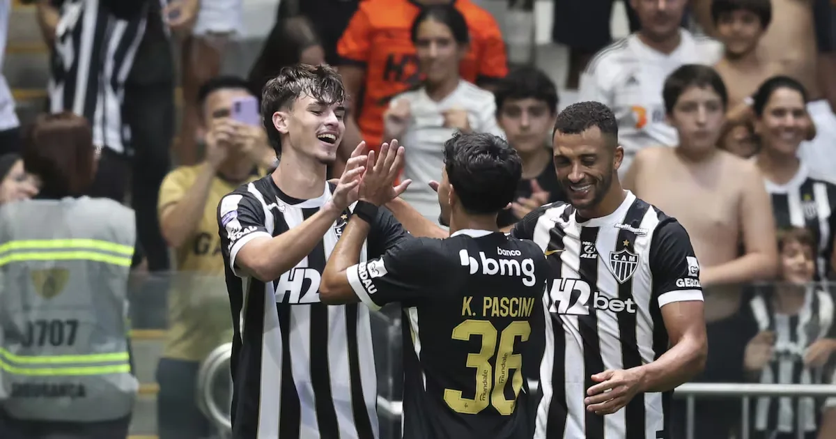 Atlético-MG aproveita falhas e bate o Fluminense por 3 a 1