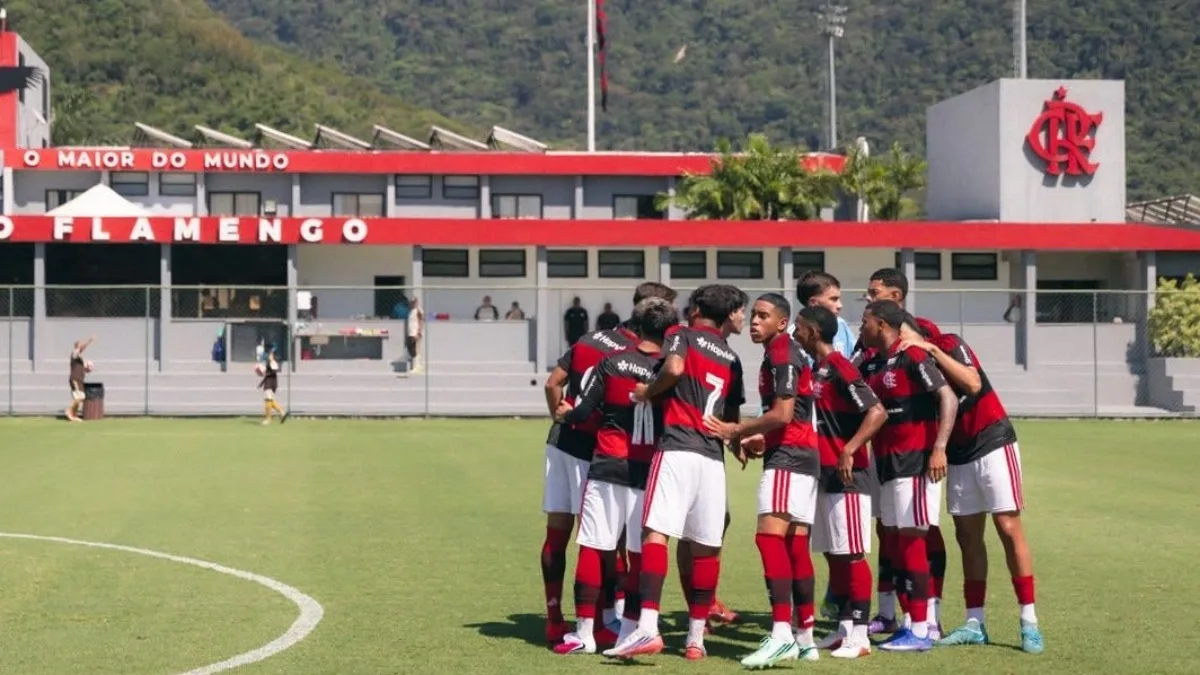 Flamengo perde clássico no Sub-20, e Joshua deixa campo com tornozelo inchado