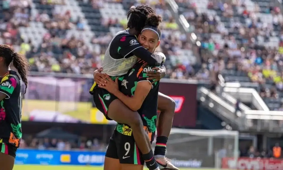 Boston Legacy decide no fim e derrota Washington Spirit por 3 a 0