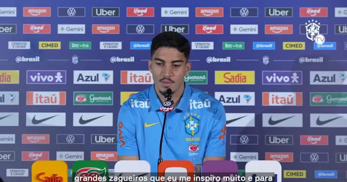 Jair celebra chegada à Seleção e chance de observar defensores experientes