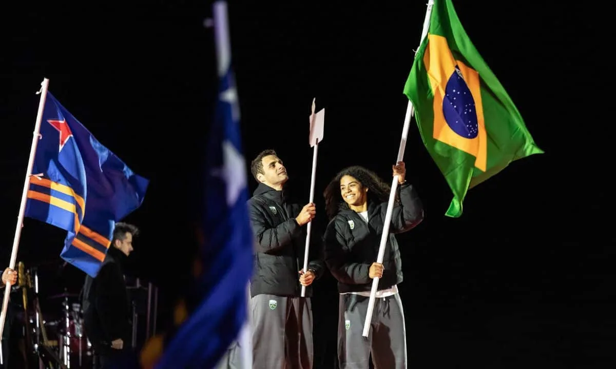 Brasil abre participação nos Jogos Sul-Americanos com Leonardo de Deus e Laura Amaro