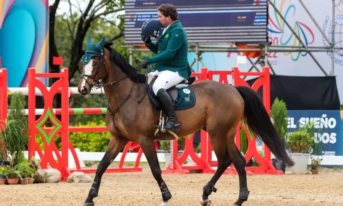 Brasil coloca três conjuntos no topo do hipismo em Santa Fé