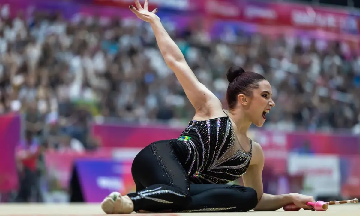 Babi fica fora do individual geral; Brasil terá Maria Alexandre e Jojô na final