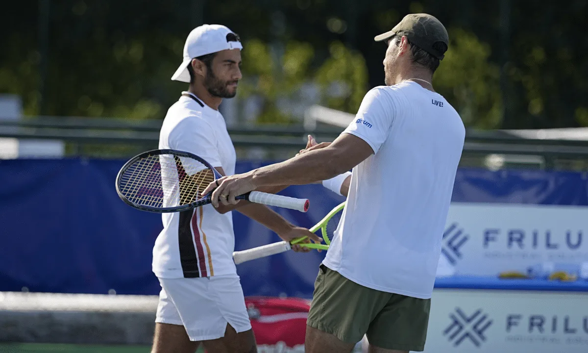 Romboli melhora ranking e disputa final de duplas em Villena