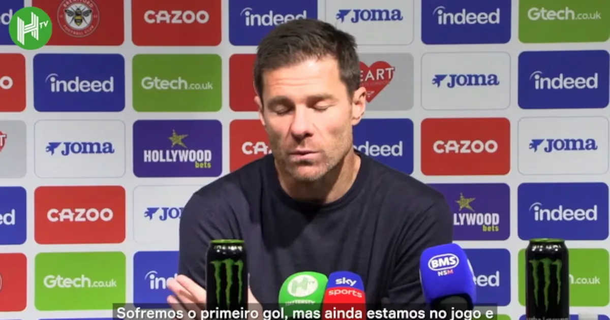 Xabi Alonso aborda críticas de Colwill após revés do Chelsea para o Brentford