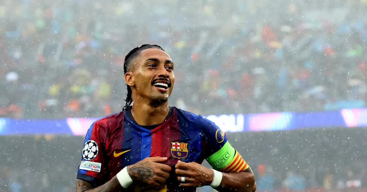 Raphinha iguala feito histórico do Barcelona após oito gols em cinco jogos