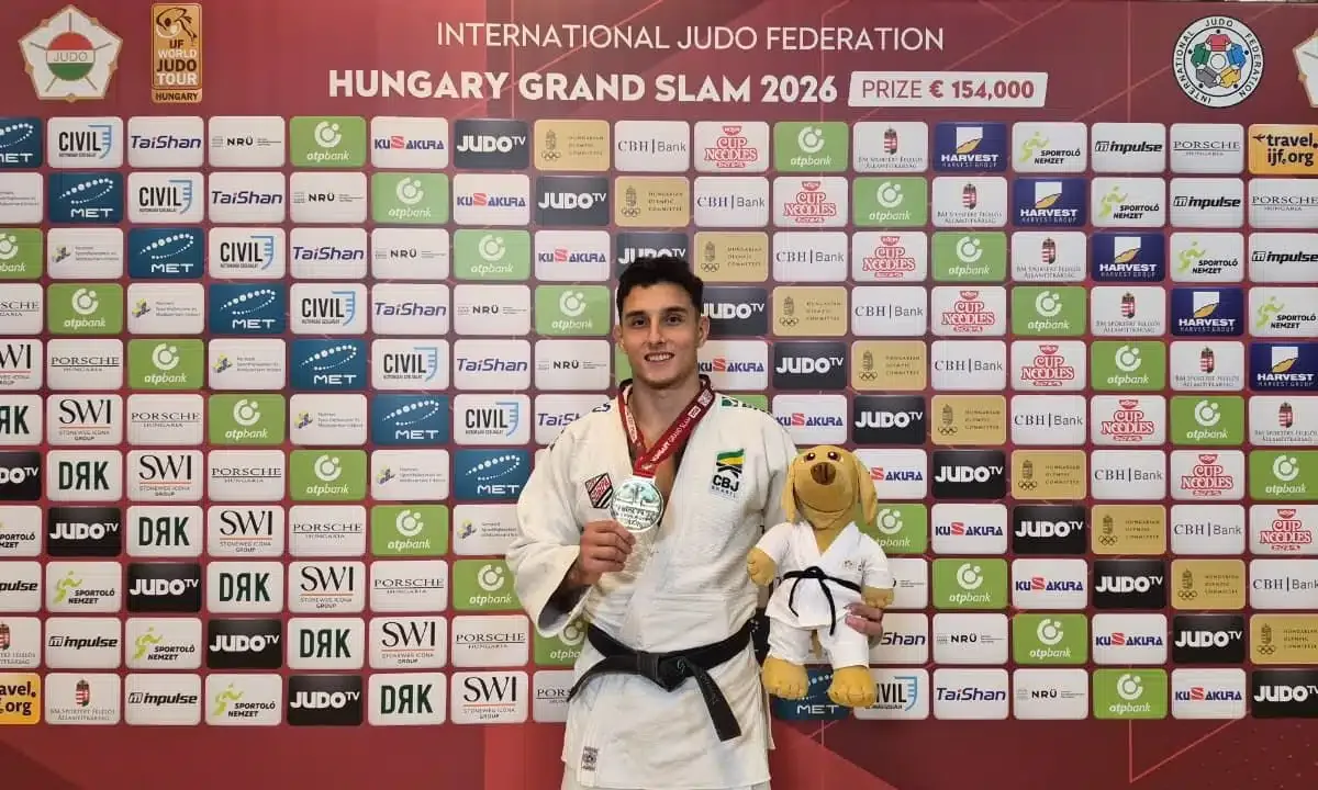 Schimidt reage a dois shidos e conquista ouro nos 90 kg em Budapeste