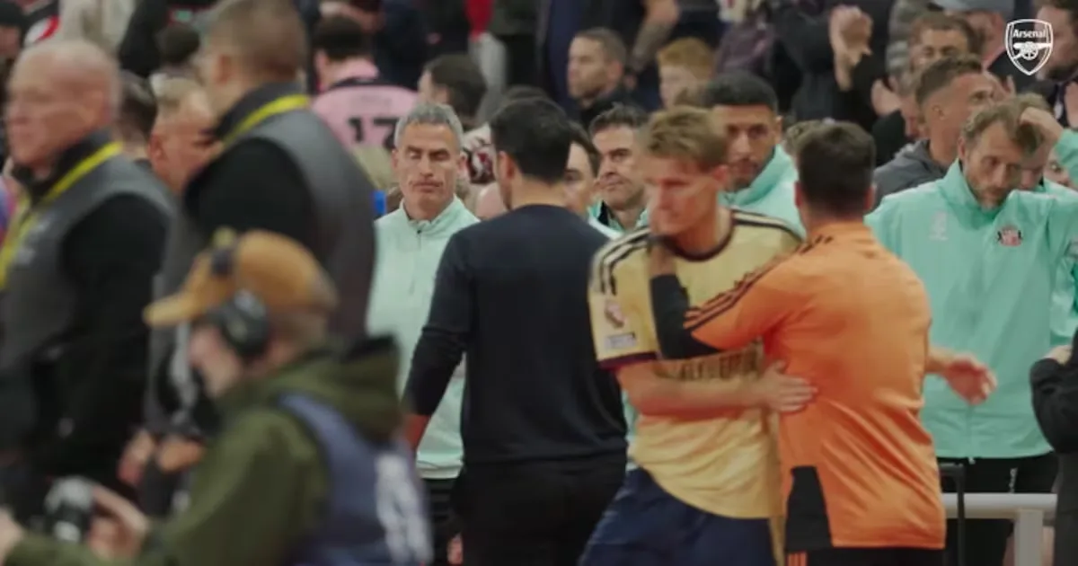 Arsenal vence o Sunderland, enquanto Joanna de Assis relembra carreira