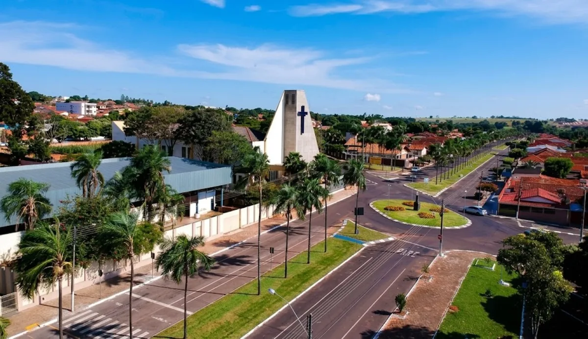 TRT de Goiás mantém indenização de R$ 10 mil a eletricista por falta de estrutura