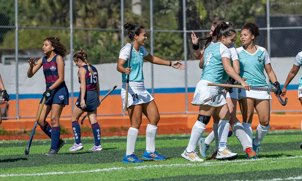 Desterro goleia Floripa e Rio Hockey busca título brasileiro contra Germania