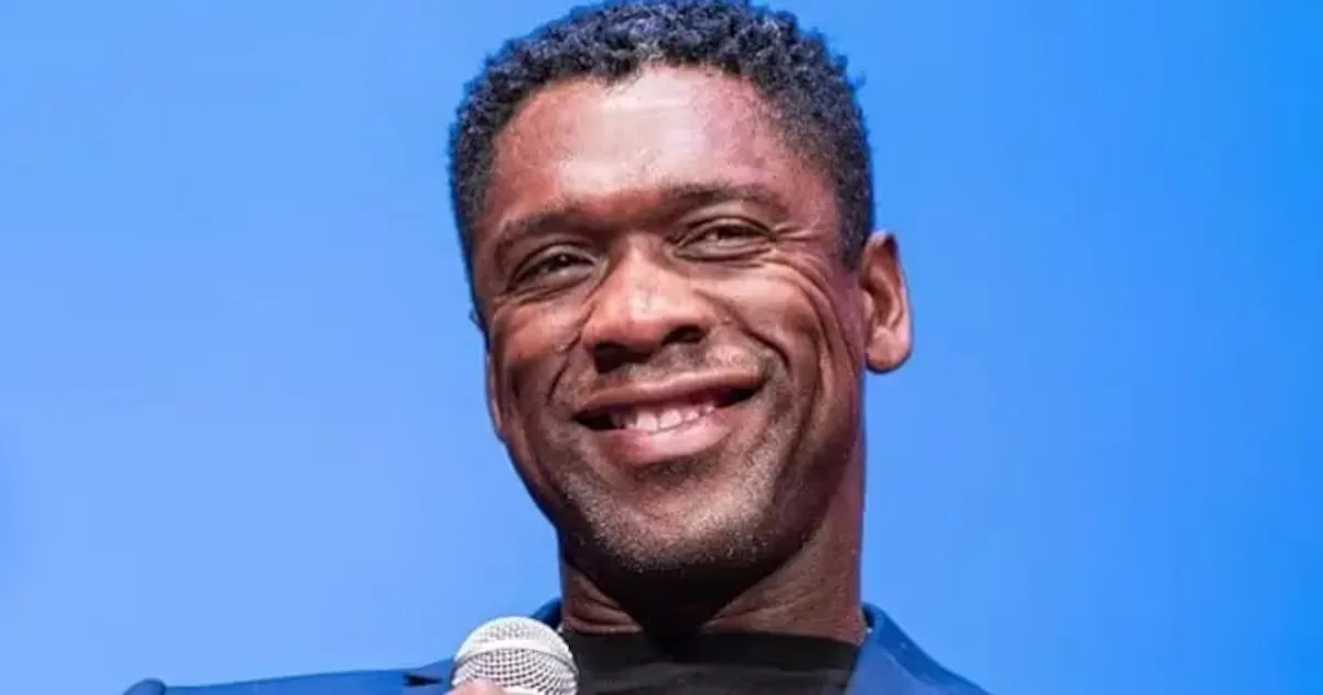 Seedorf chega ao Corinthians com estreia prevista contra o Vitória