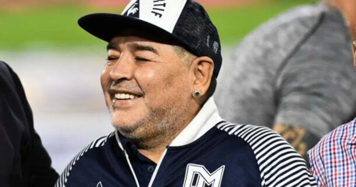 Perito aponta Covid como hipótese na morte de Maradona durante julgamento