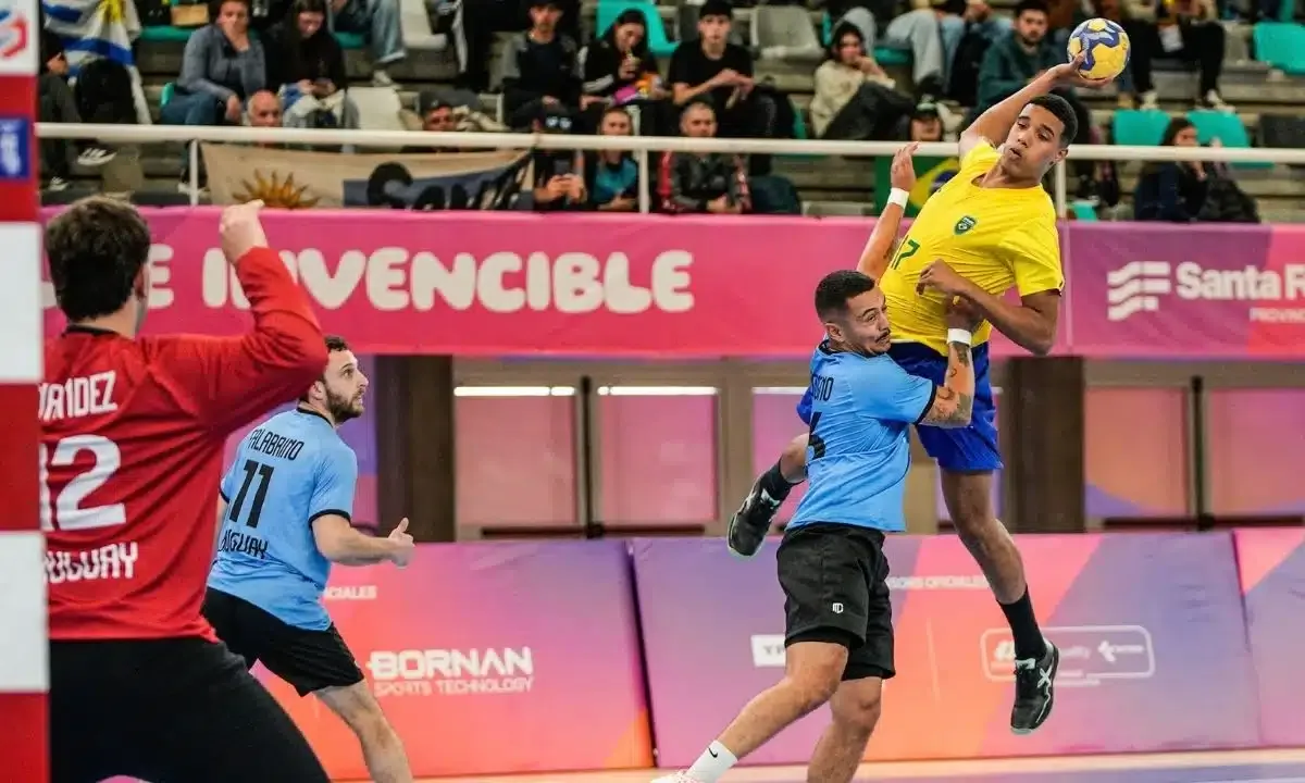 Brasil reage no segundo tempo e bate o Uruguai no handebol