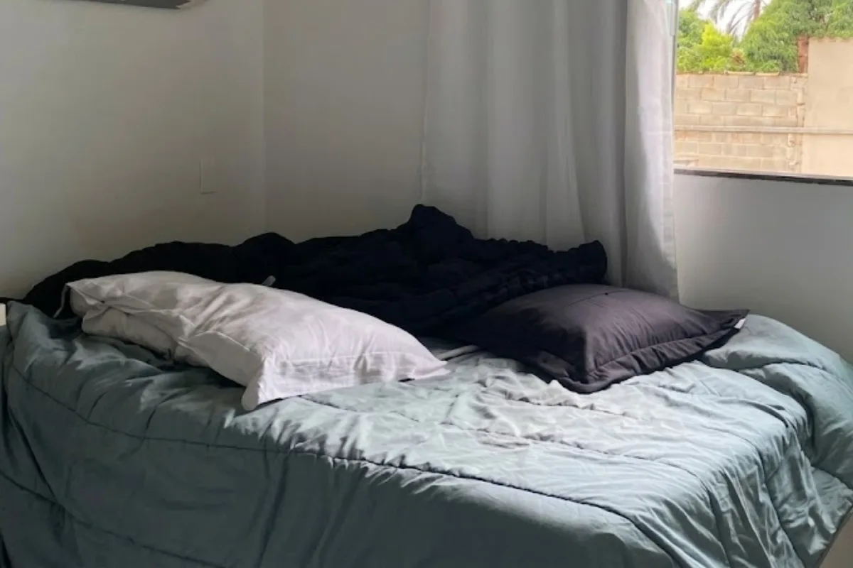 Cama desarrumada pode refletir prioridades, rotina e tolerância à desordem