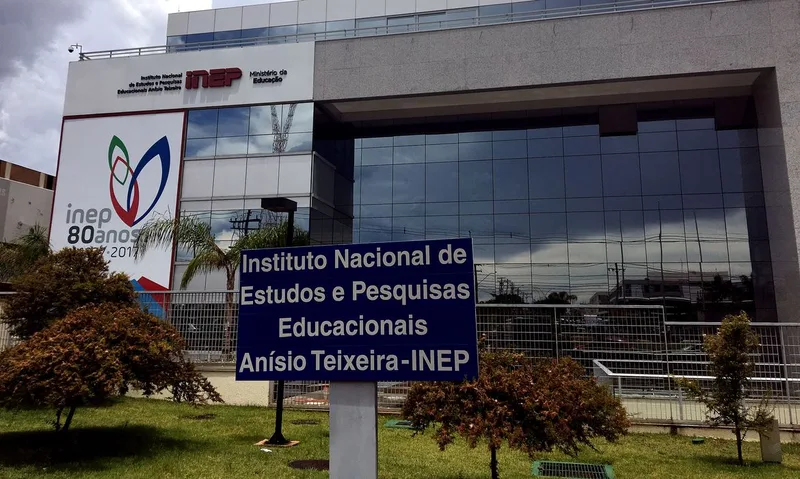 Inep libera cartões de confirmação do Enamed e do Revalida 2026