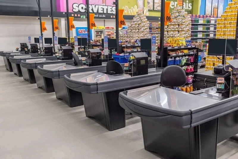 PEC prevê dois dias de descanso para trabalhadores de supermercados