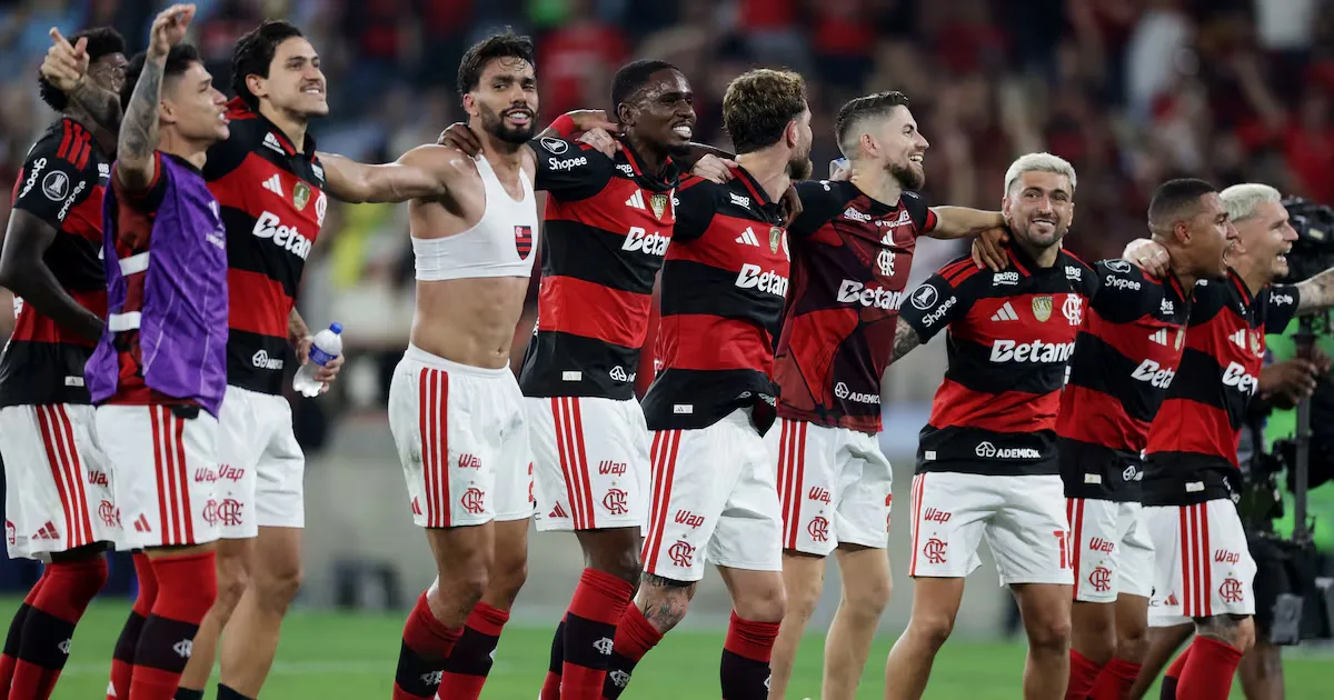 Flamengo busca prêmio inédito após temporada com quatro títulos em 2025