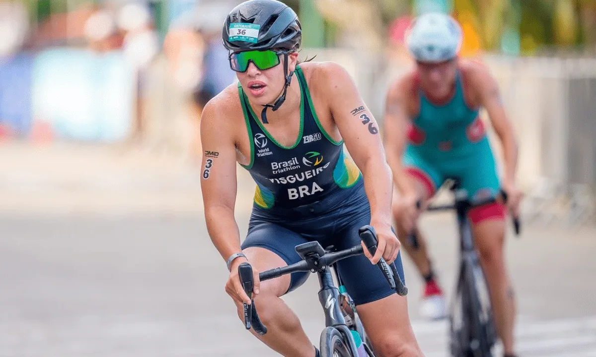Julia Visgueiro conclui Mundial sub-23 de triatlo em Pontevedra