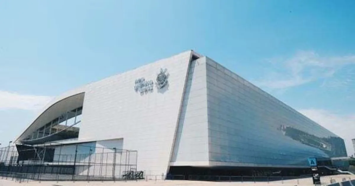 Corinthians avalia naming rights da Arena em negociação com a Caixa