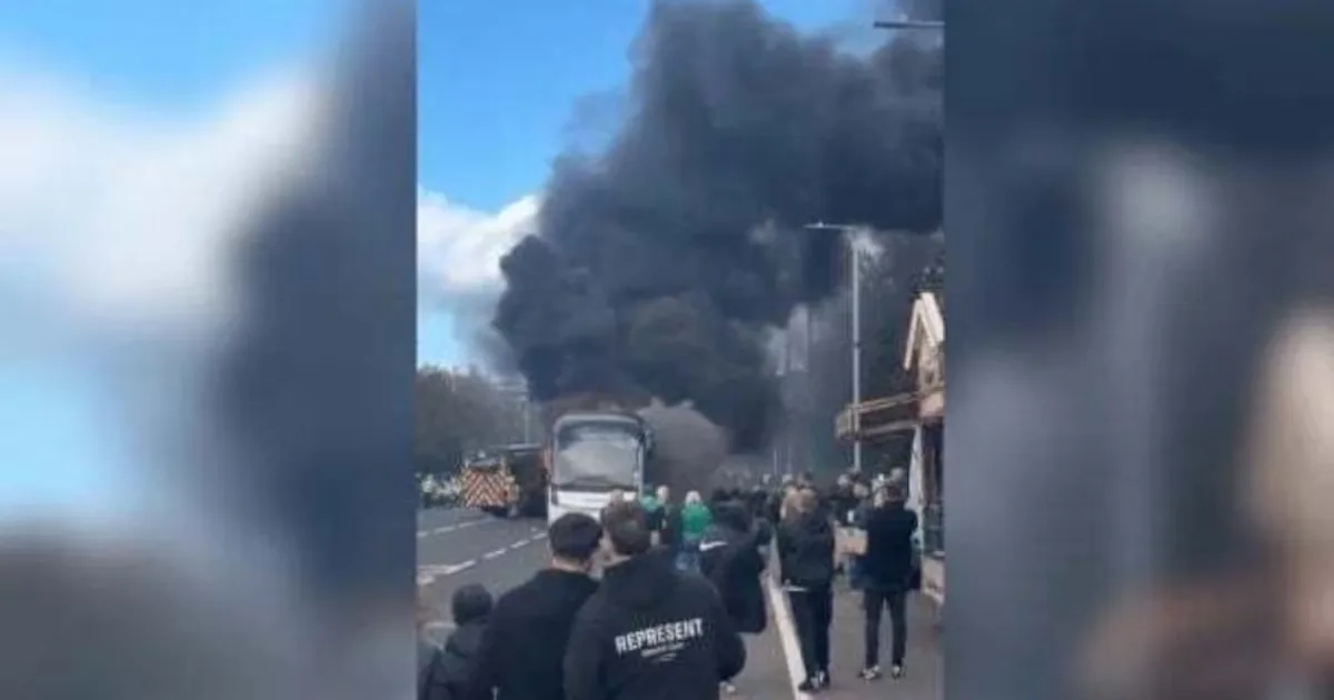Fogo em ônibus após Celtic x Rangers não deixa passageiros feridos