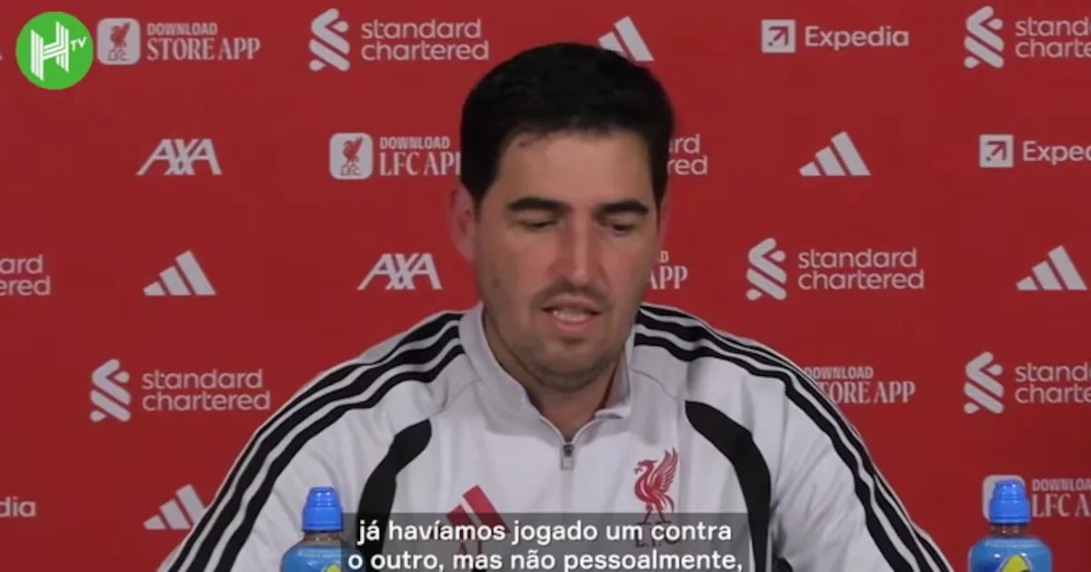 Iraola comenta desempenho de Ronald Araújo antes de duelo na Premier League