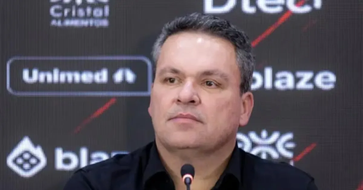 Atlético-GO bate o Goiás e sobe para a quinta posição na Série B