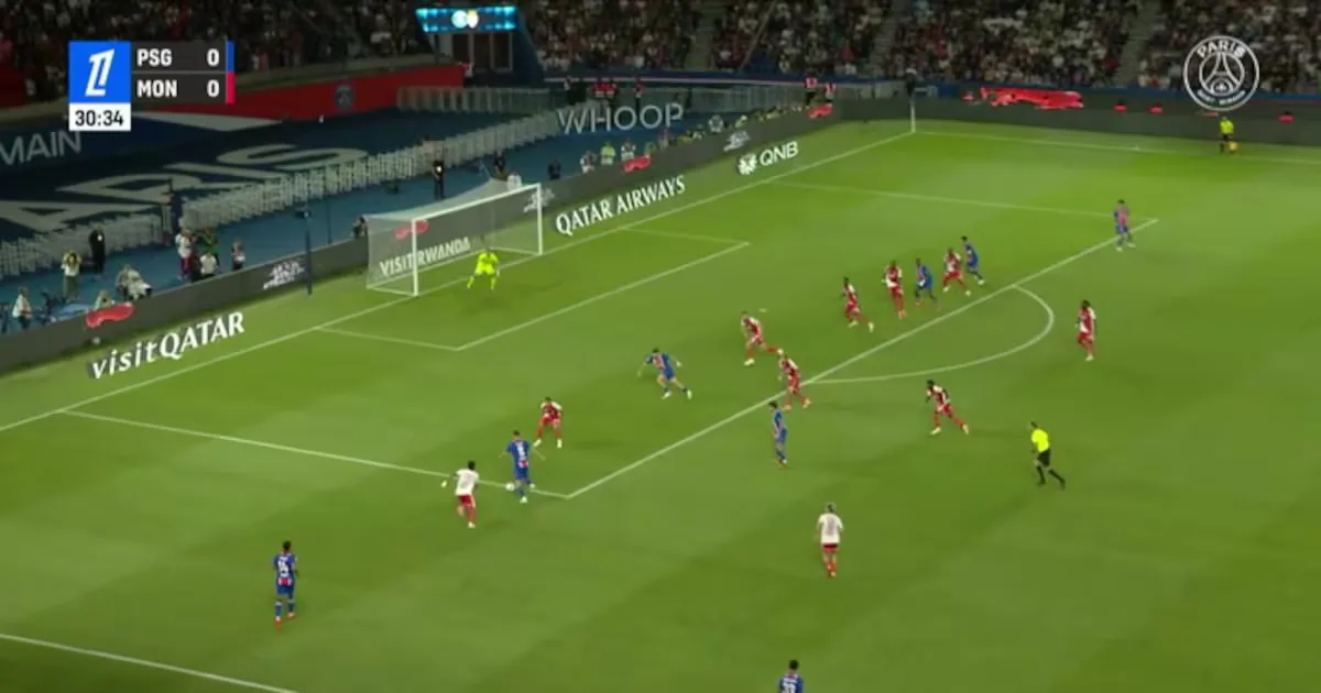 Zagueiro brasileiro coloca o PSG na frente diante do Monaco