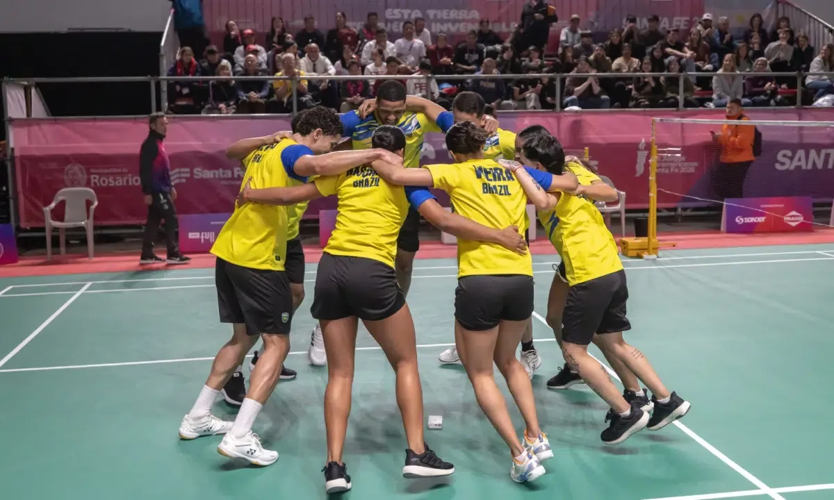 Jonathan Santos confirma título do Brasil no badminton em Santa Fé