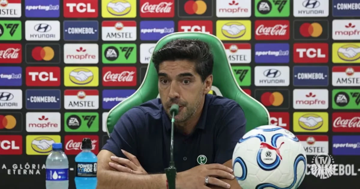 Abel Ferreira se retrata após declaração antes da vitória do Palmeiras sobre a LDU