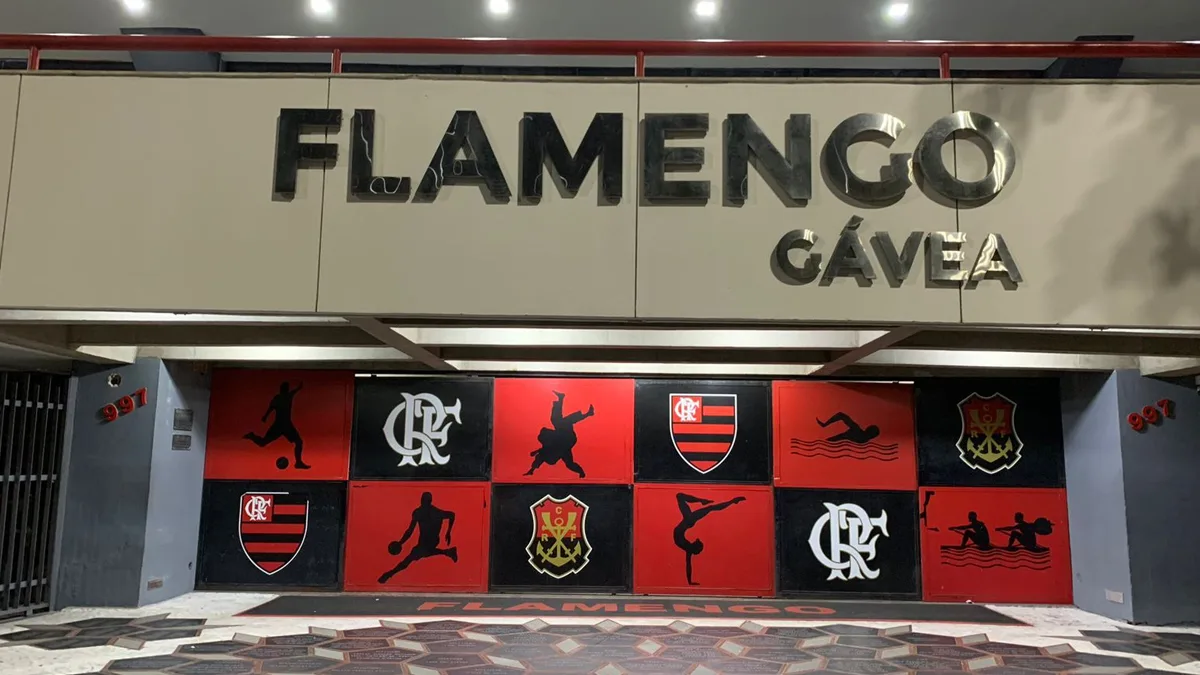 Flamengo mantém jogadores importantes e fica distante da arrecadação projetada