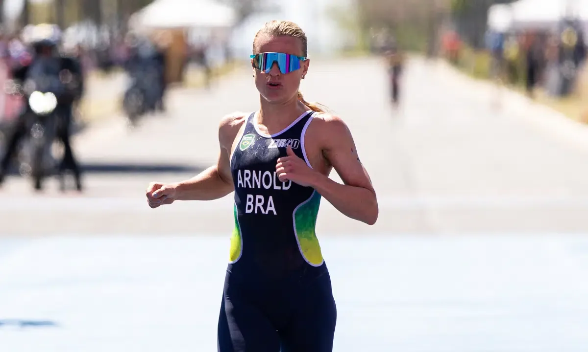 Francesa Cassandre Beaugrand conquista o Mundial de triatlo em Pontevedra