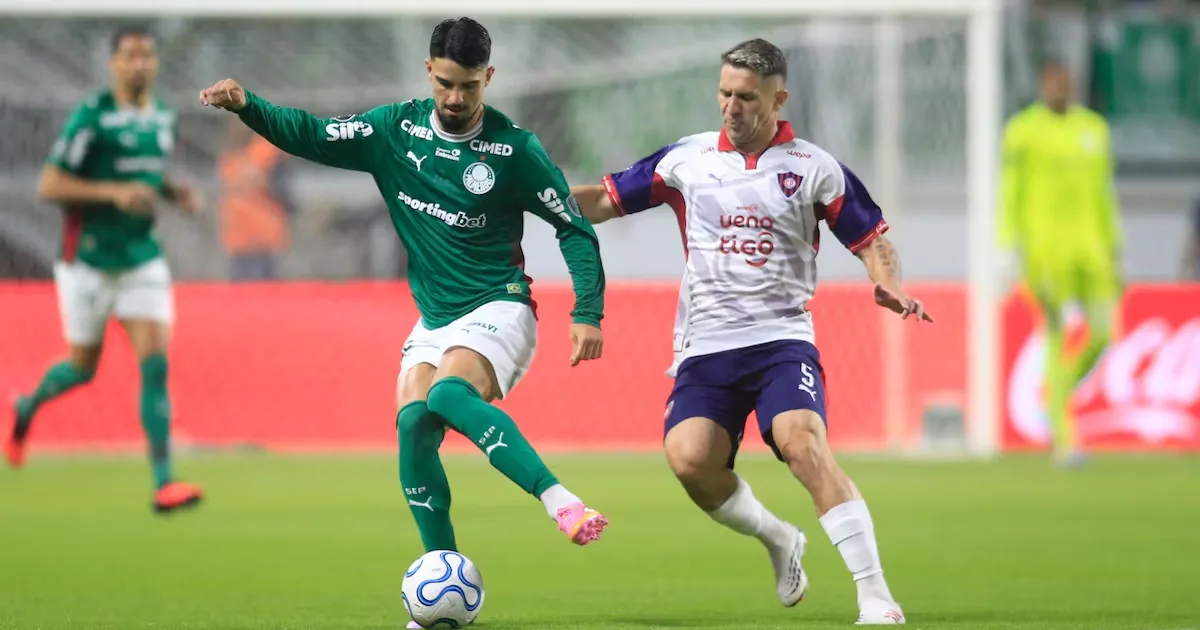 Palmeiras inicia duelo com a LDU cercado por marcas históricas na Libertadores