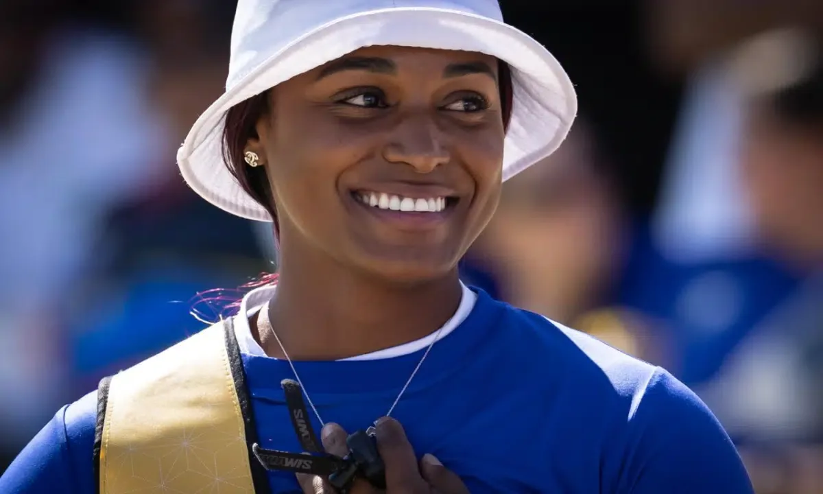Ane dos Santos conquista prata individual e ouro por equipes em Santa Fé