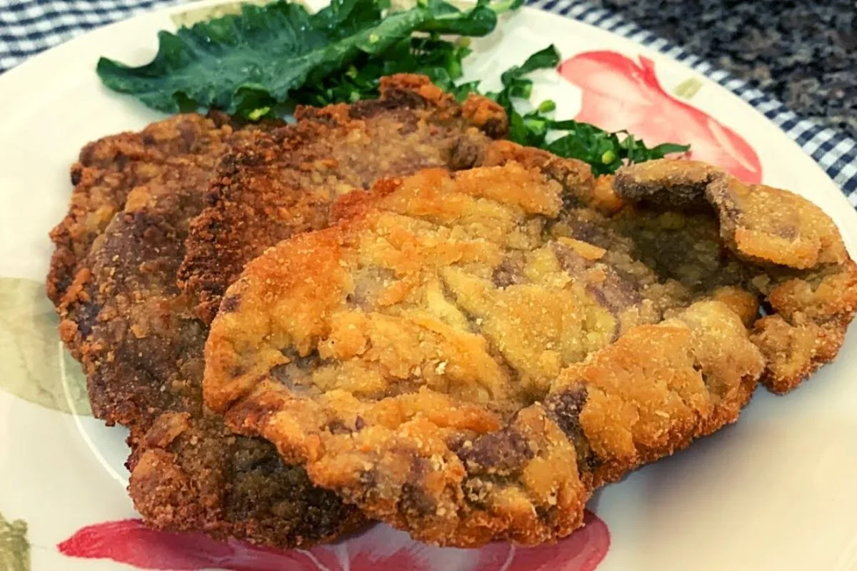 Panko e amido de milho deixam o frango empanado mais crocante