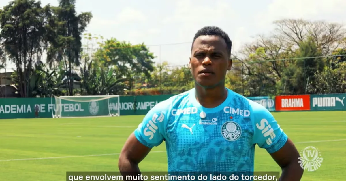 Arias destaca peso de clássico com o Corinthians pelo Brasileirão