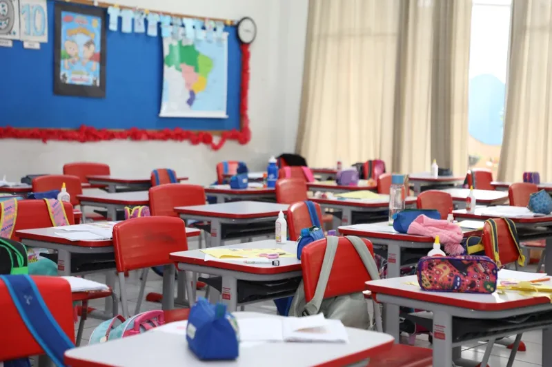 Pinhais mantém cadastro contínuo para vagas na educação municipal