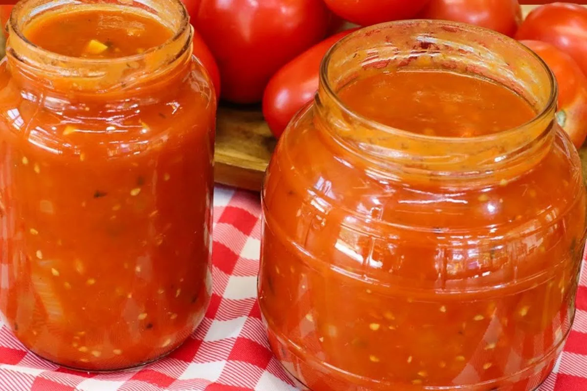 Molho caseiro de tomate: veja como preparar e armazenar com segurança
