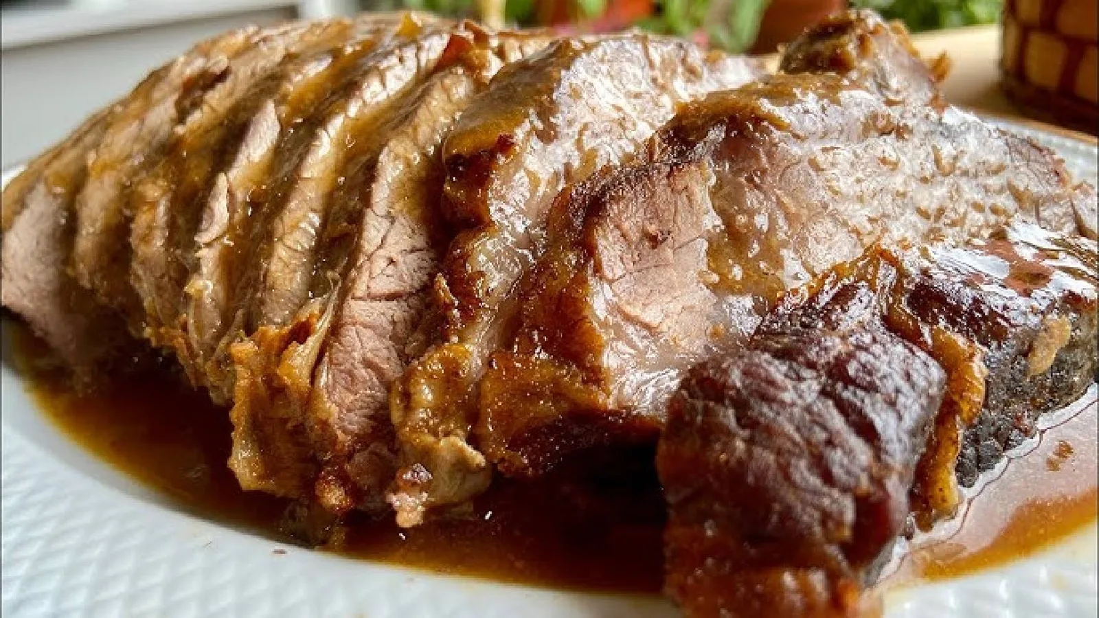 Quando colocar sal na carne para preservar a crosta e a suculência