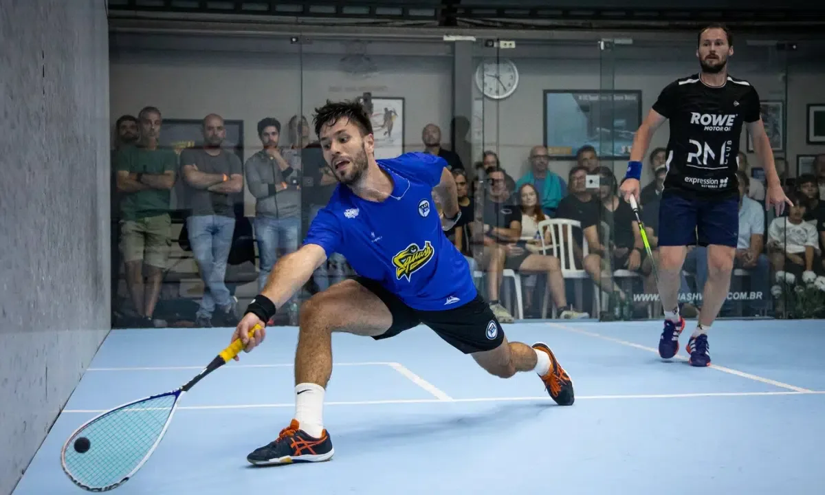 Gobbi domina malaio e mira vaga na decisão do CB Squash Tour