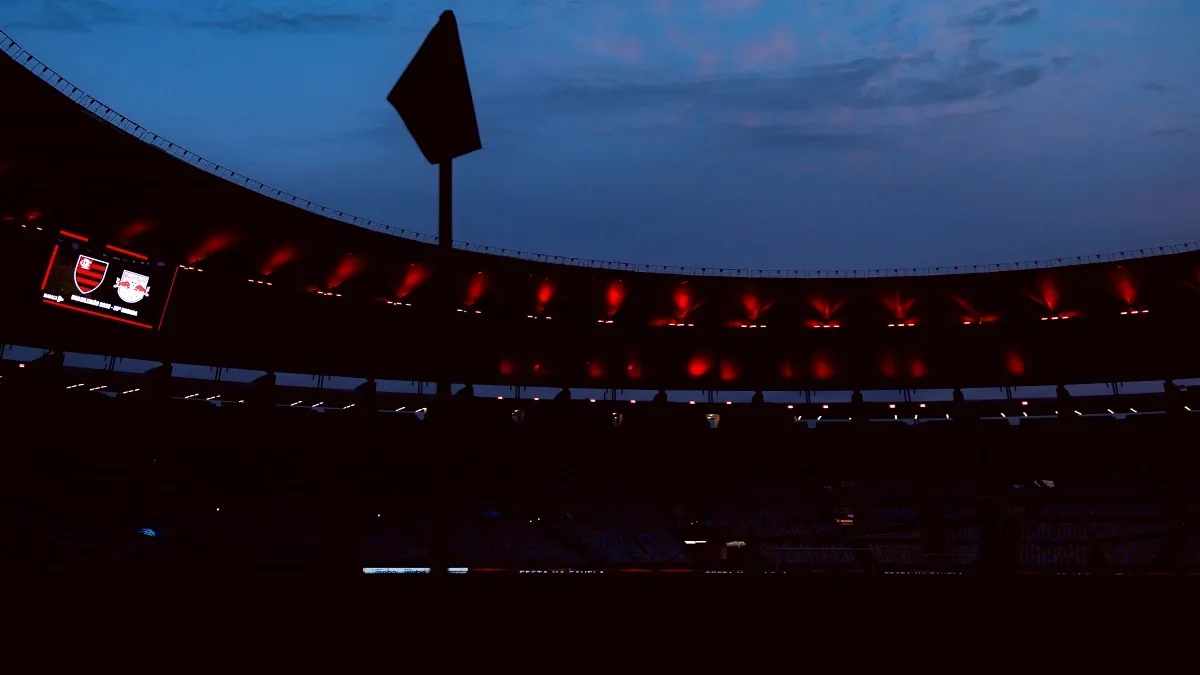 Flamengo lidera o Brasileirão antes de duelo com o Bragantino no Maracanã