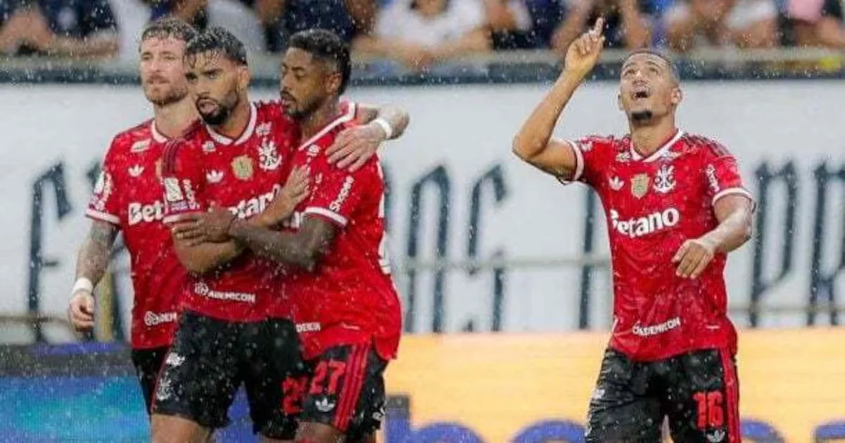 Flamengo assume liderança e agradece ao Botafogo após empate com Palmeiras