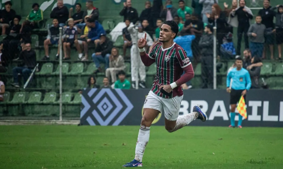 Defesa do Fluminense assegura classificação no Brasileirão Sub-17