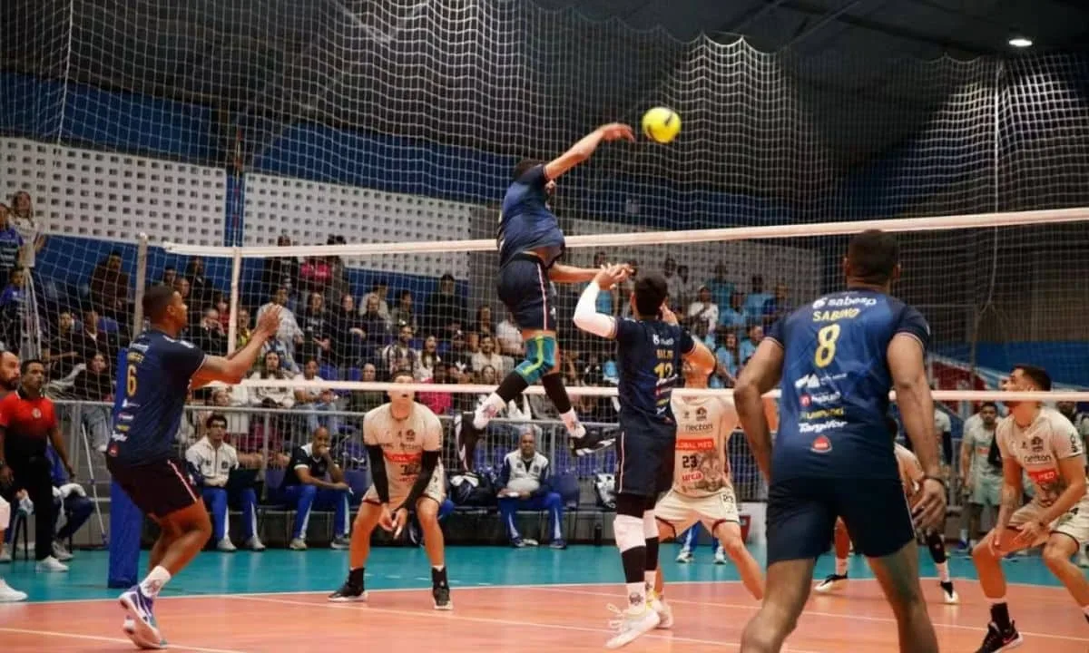 Suzano bate Itaquá por 3 a 0 e avança à semifinal paulista