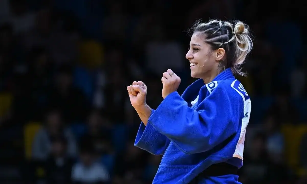Ippon no fim leva Sarah Souza ao pódio em Budapeste
