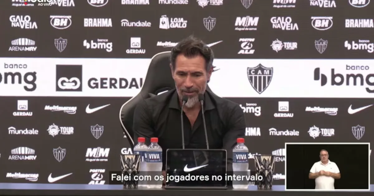 Domínguez comemora triunfo do Galo, mas chama atenção para desempenho