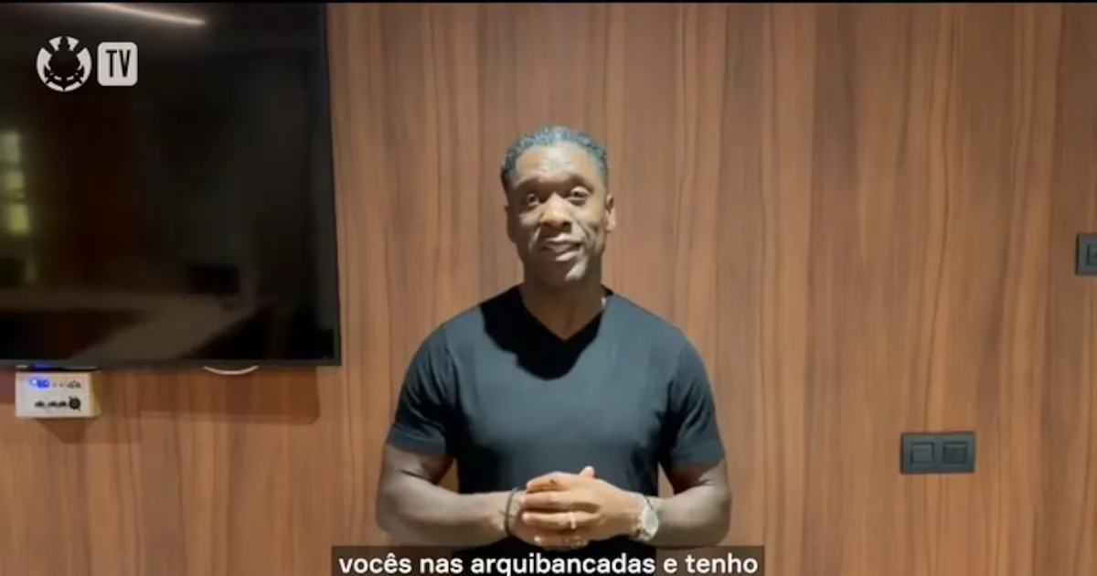 Seedorf estreia contra o Vitória e terá oito jogos no Corinthians
