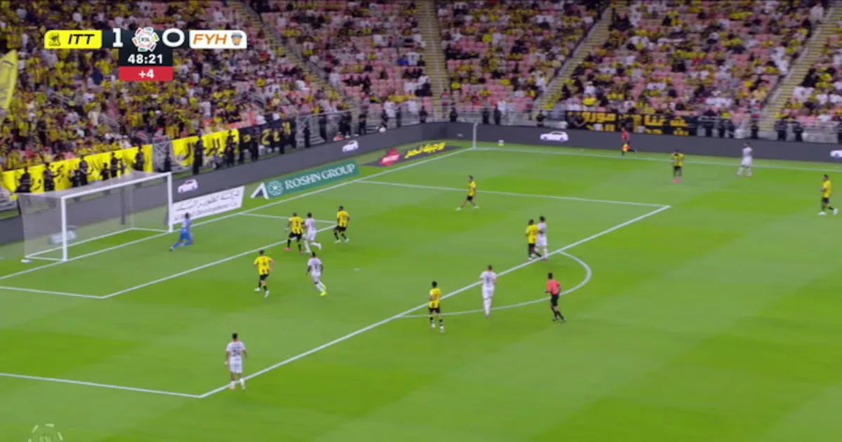 David Remeseiro Salgueiro aparece no empate entre Al Ittihad e Al Fayha